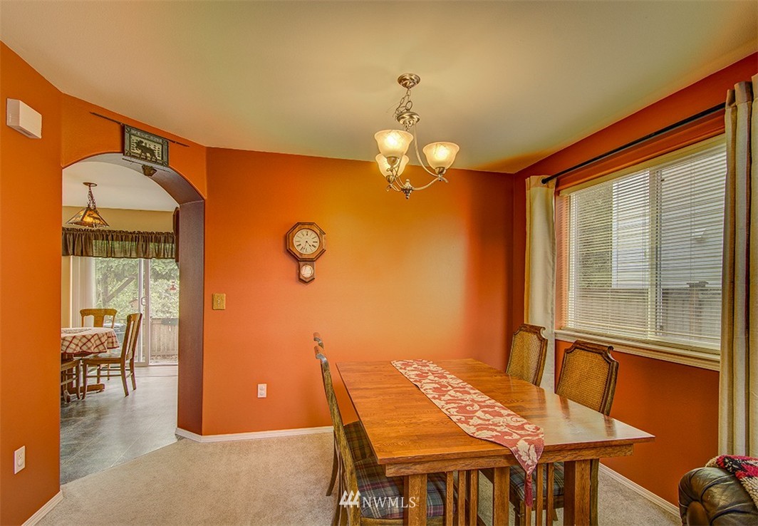 18316 8th Avenue Southeast Bothell, WA 98012 - Photo 7 of 25 Gallery Image 7