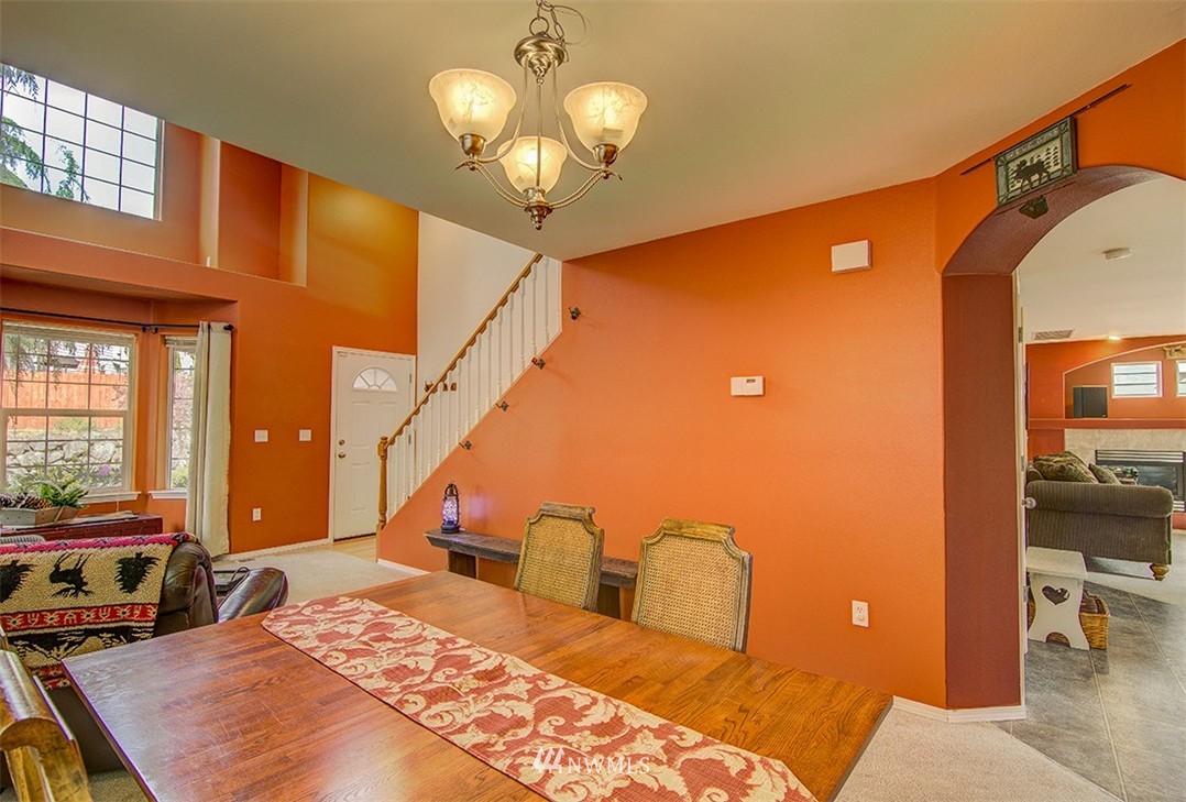 18316 8th Avenue Southeast Bothell, WA 98012 - Photo 8 of 25 Gallery Image 8