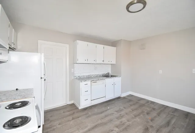 $399,000 | 51-53 Eloise Street, Springfield, MA 01118