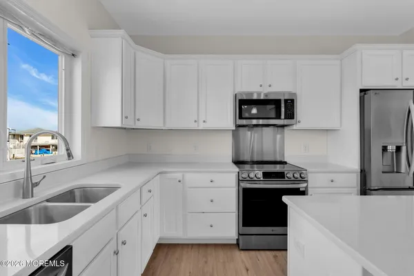 $1,349,900 | 42 Carlyle Drive, Bayville, NJ 08721