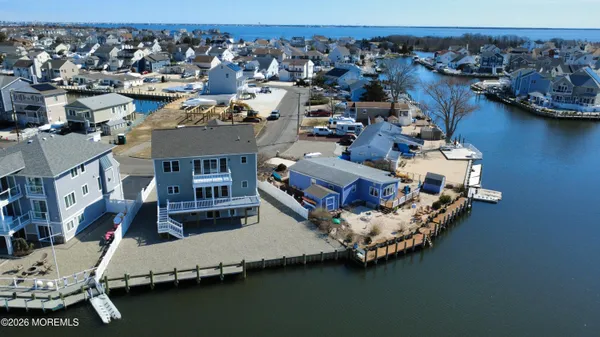 $1,349,900 | 42 Carlyle Drive, Bayville, NJ 08721