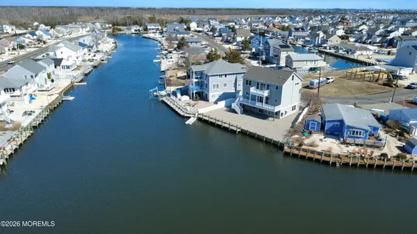$1,349,900 | 42 Carlyle Drive, Bayville, NJ 08721