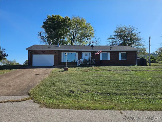 $205,000 | 416 Quail Run Road, Iberia, MO 65486