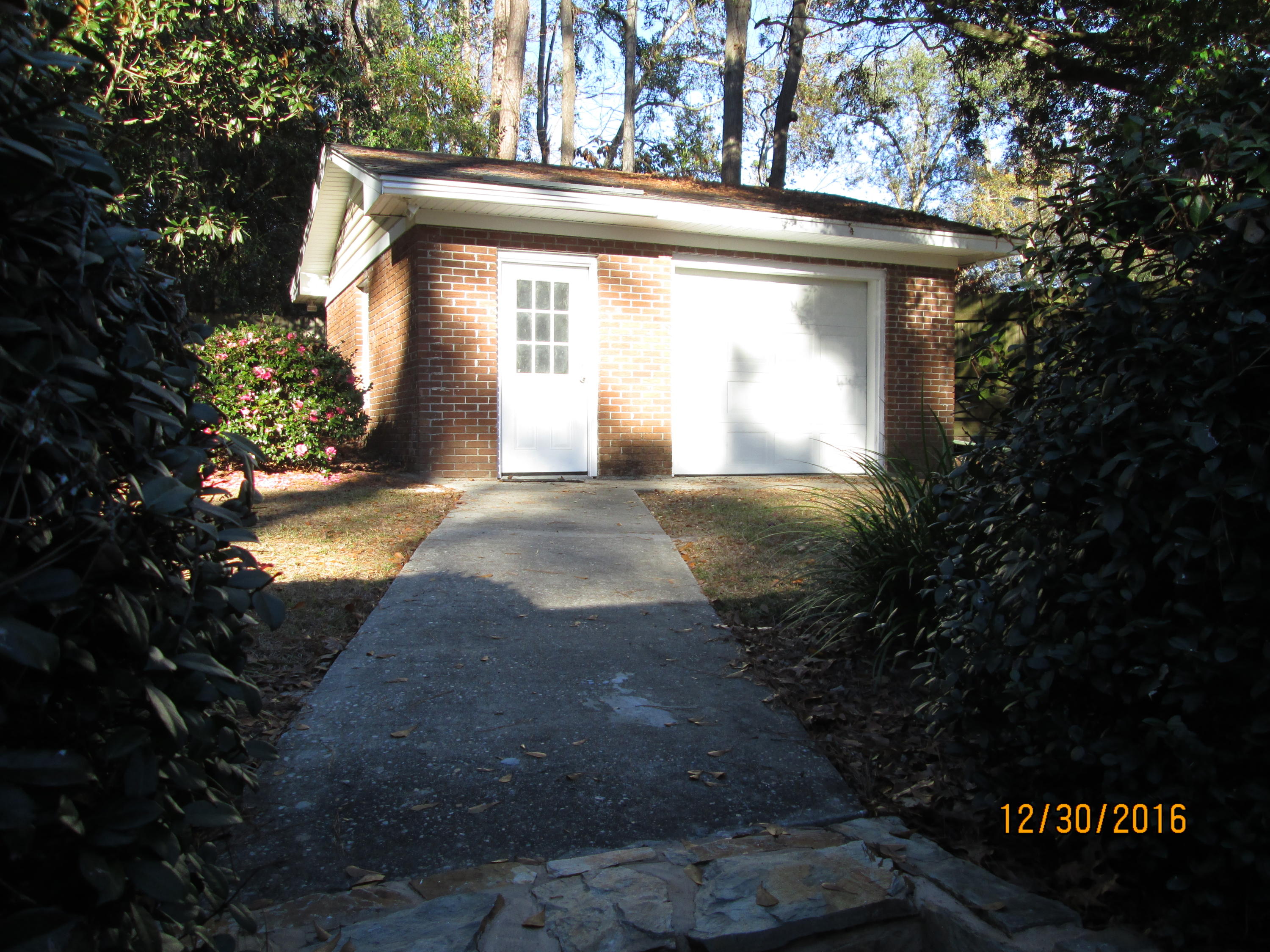 209 Live Oak Road Summerville, SC 29485 - Photo 24 of 28 IMG_2069