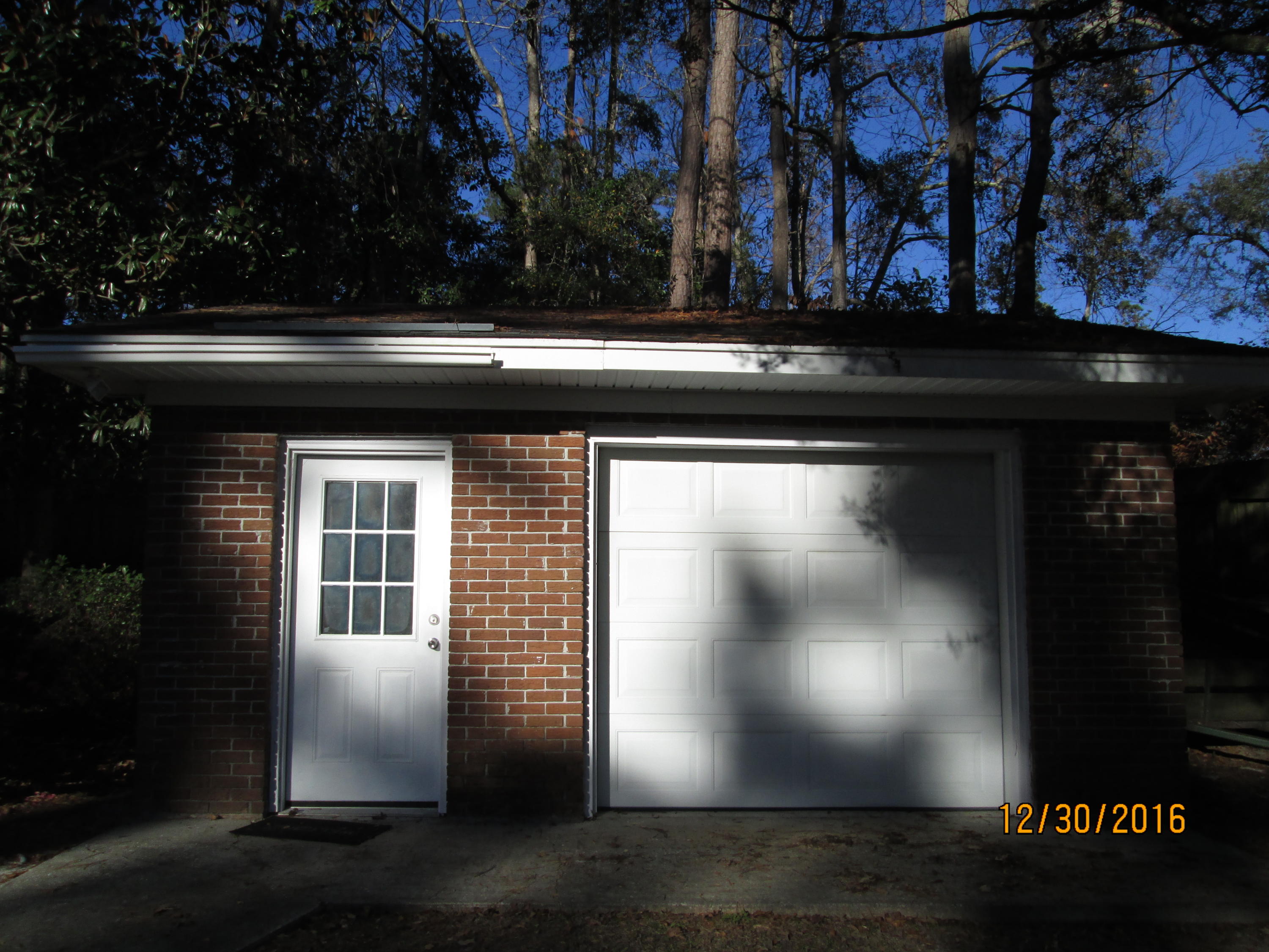 209 Live Oak Road Summerville, SC 29485 - Photo 26 of 28 IMG_2072