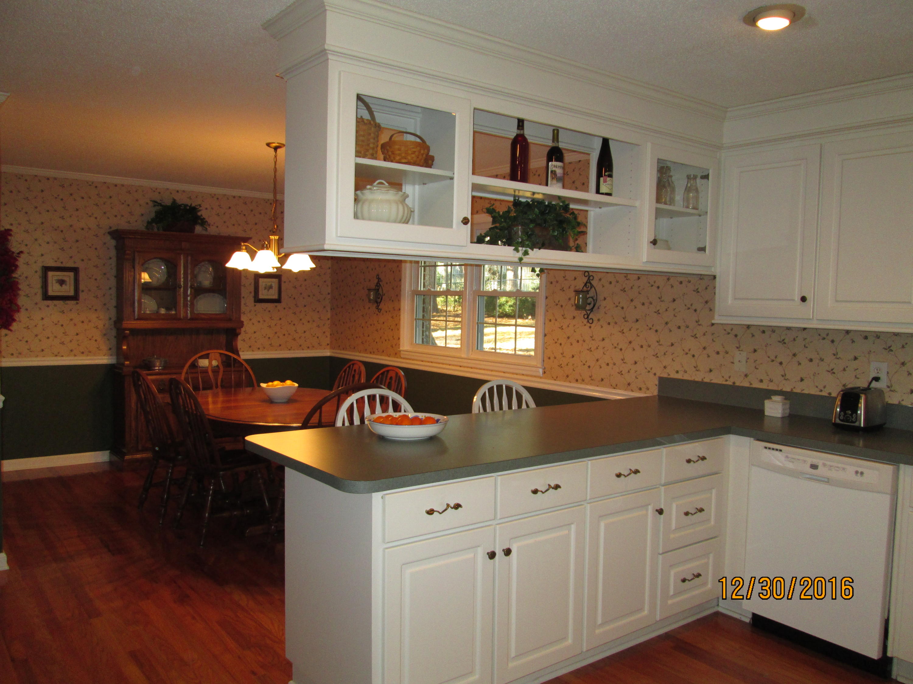 209 Live Oak Road Summerville, SC 29485 - Photo 6 of 28 IMG_2051