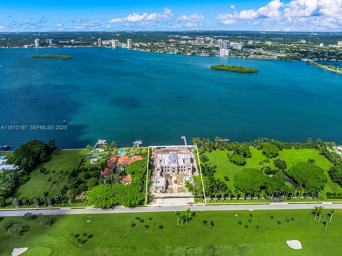 7 Indian Creek Island Road Miami Beach, FL 33154 - Photo 5 of 24 a view of a city