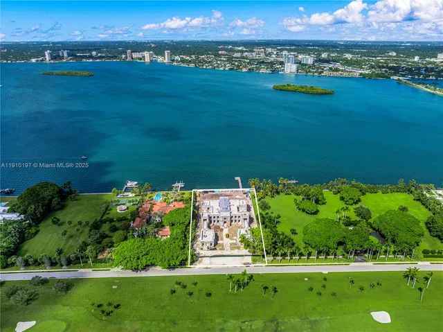 $200,000,000 | 7 Indian Creek Island Road, Miami Beach, FL 33154