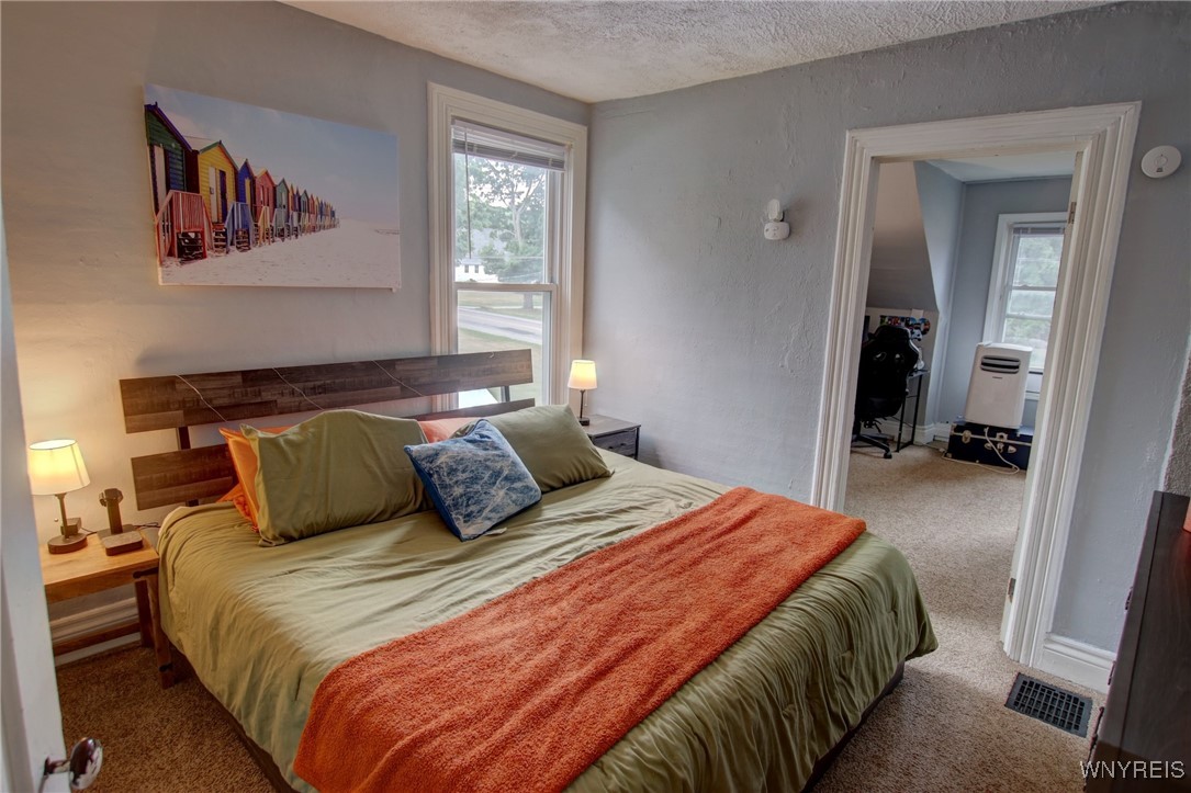 2020 Lakeview Road Lake View, NY 14085 - Photo 19 of 38