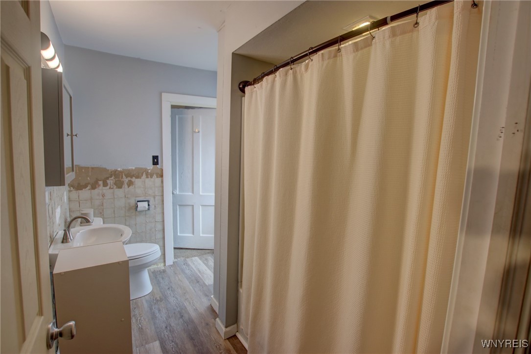 2020 Lakeview Road Lake View, NY 14085 - Photo 27 of 38