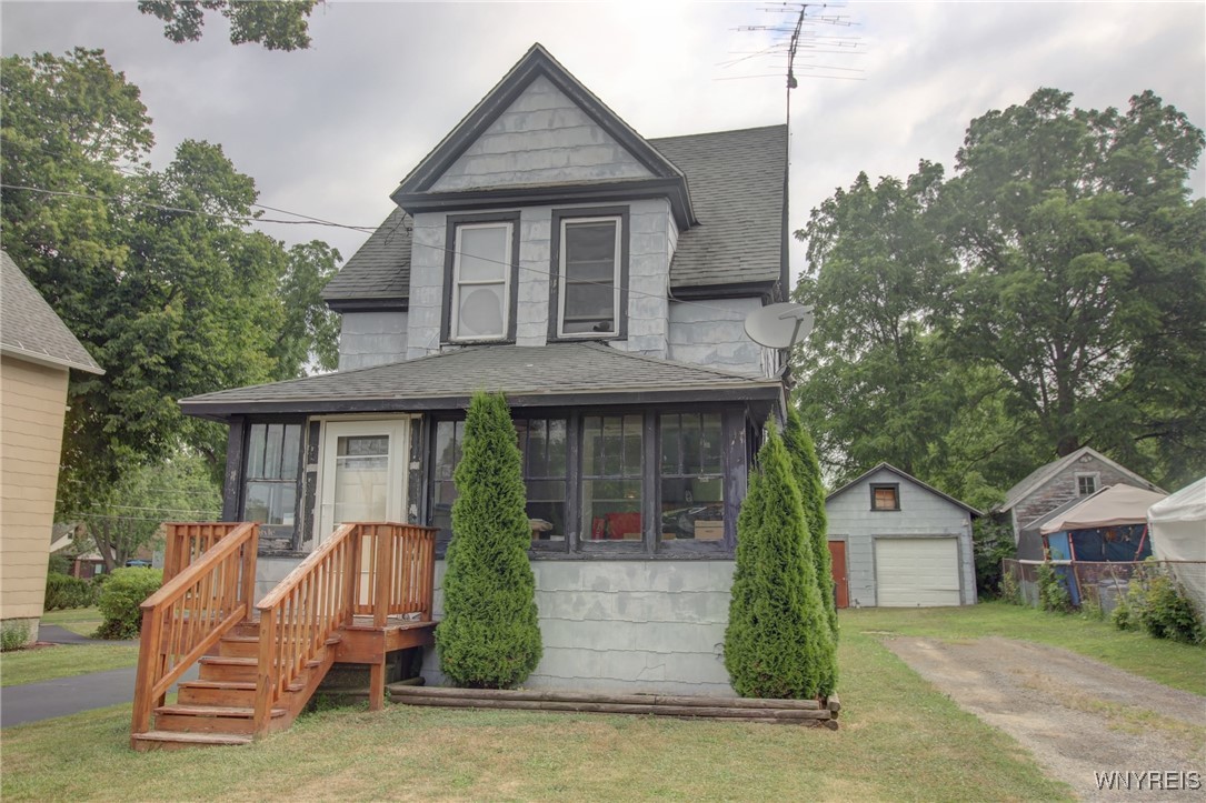 2020 Lakeview Road Lake View, NY 14085 - Photo 3 of 38