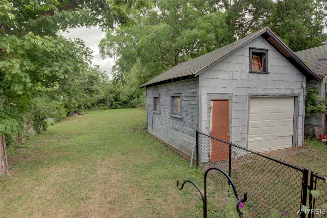 2020 Lakeview Road Lake View, NY 14085 - Photo 37 of 38