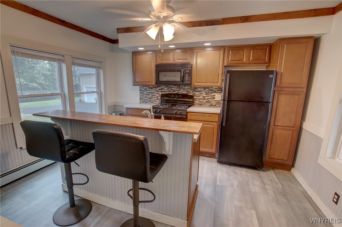 2020 Lakeview Road Lake View, NY 14085 - Photo 9 of 38