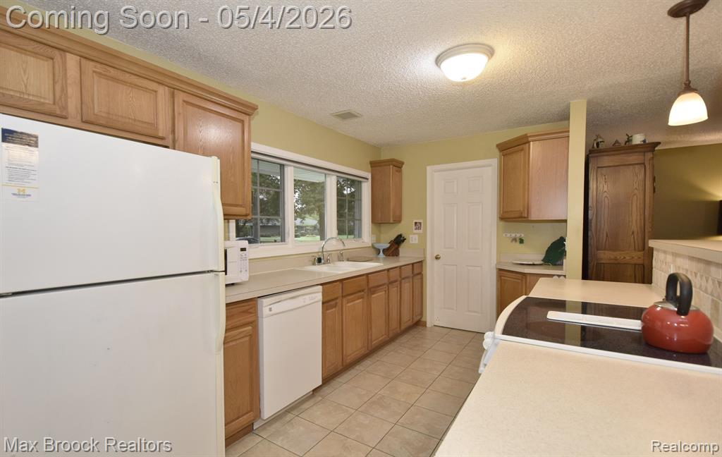 2687 Heathfield Road Bloomfield Hills, MI 48301 - Photo 11 of 20