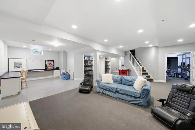 a view of a terrace with sitting area