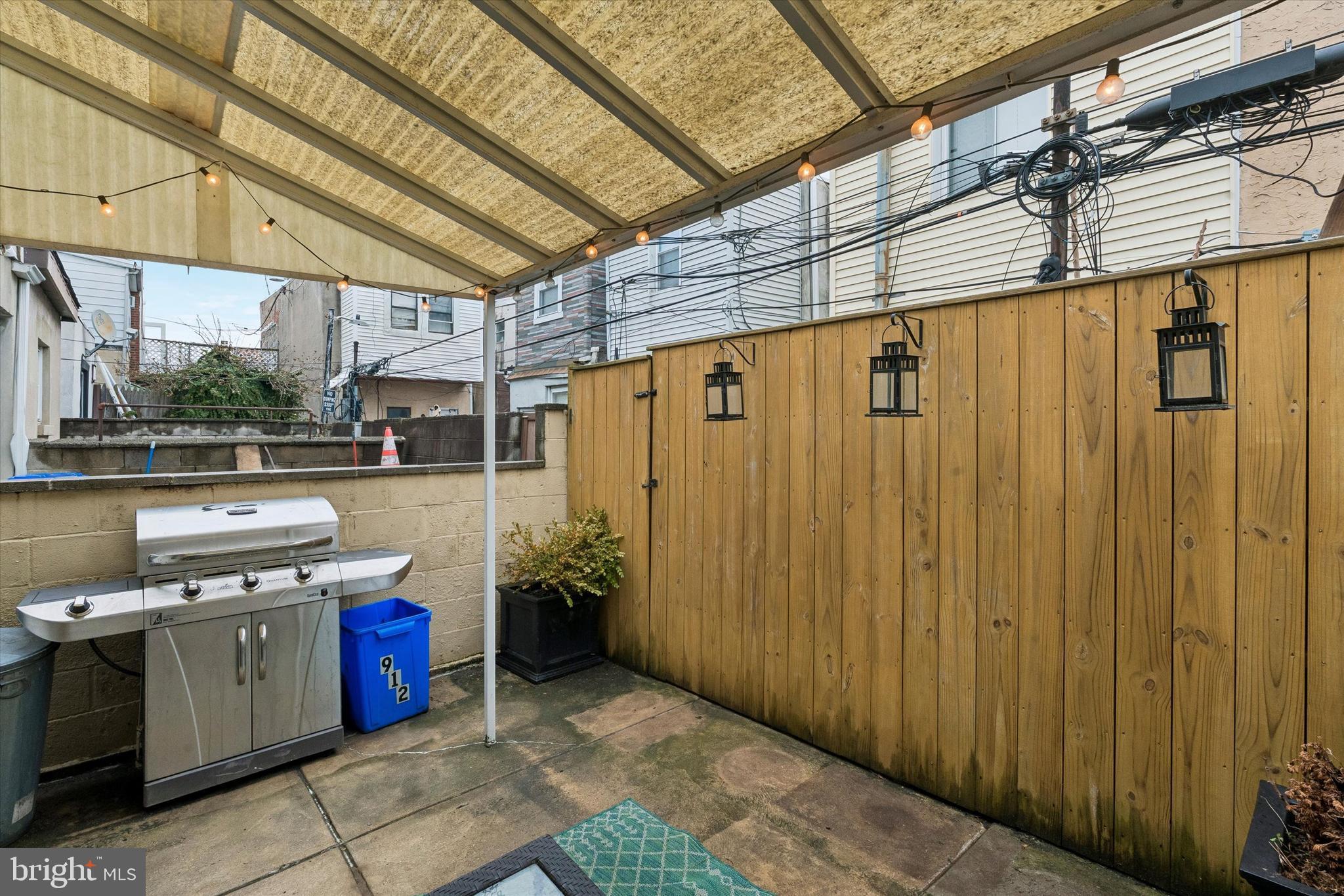 912 Jackson Street Philadelphia, PA 19148 - Photo 21 of 25 Comes with a grill!