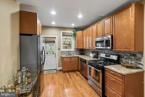 $324,900 | 912 Jackson Street, Philadelphia, PA 19148