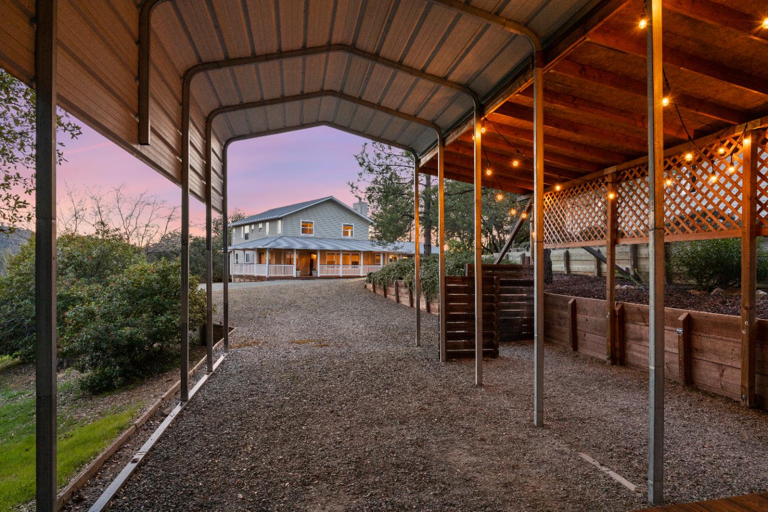 18450 Sugar Loaf Road Jackson, CA 95642 - Photo 42 of 58 covered RV parking