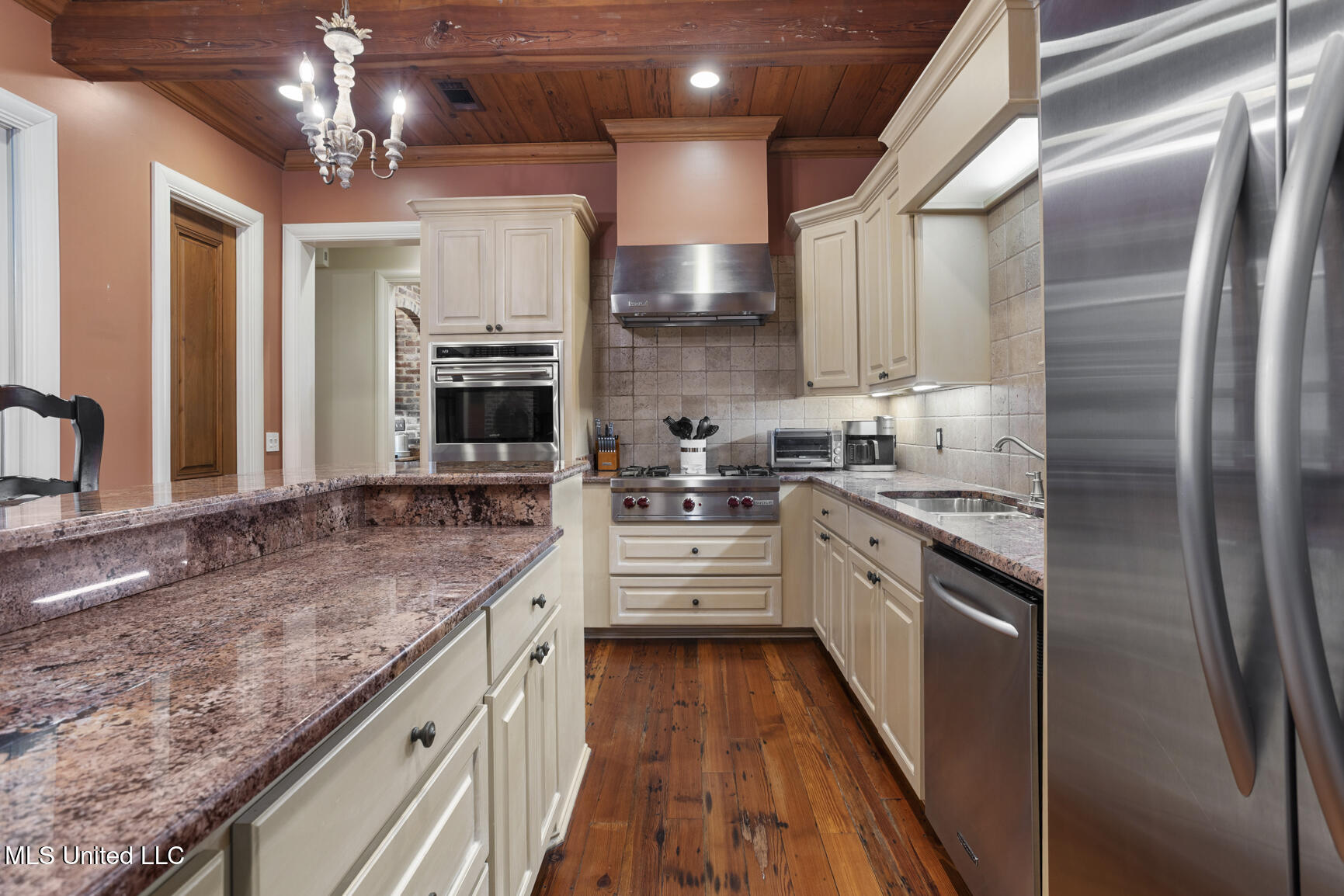 6 Arlington Park Jackson, MS 39211 - Photo 12 of 43 6 Arlington Park-24