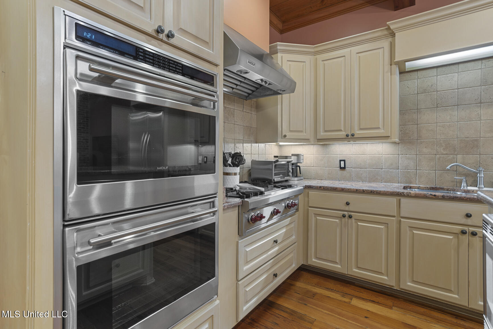 6 Arlington Park Jackson, MS 39211 - Photo 14 of 43 6 Arlington Park-22