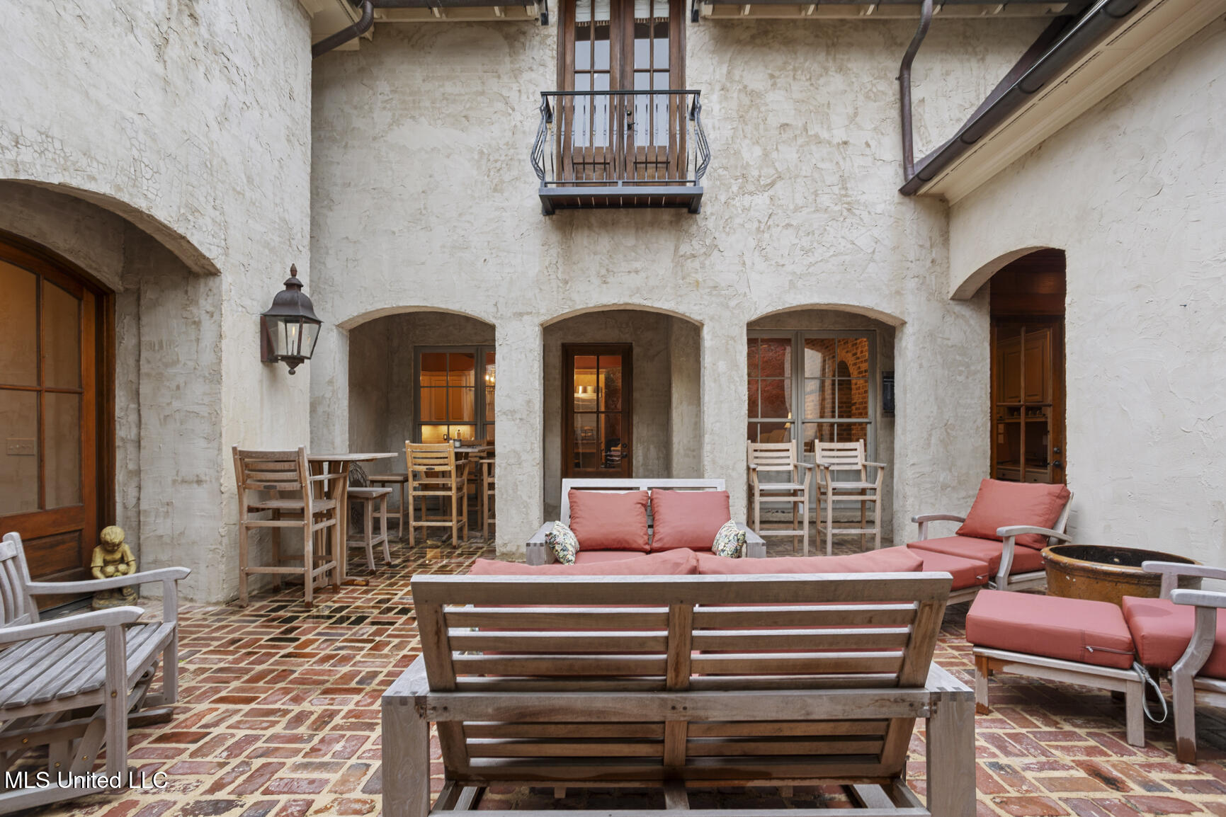 6 Arlington Park Jackson, MS 39211 - Photo 39 of 43 6 Arlington Park-13