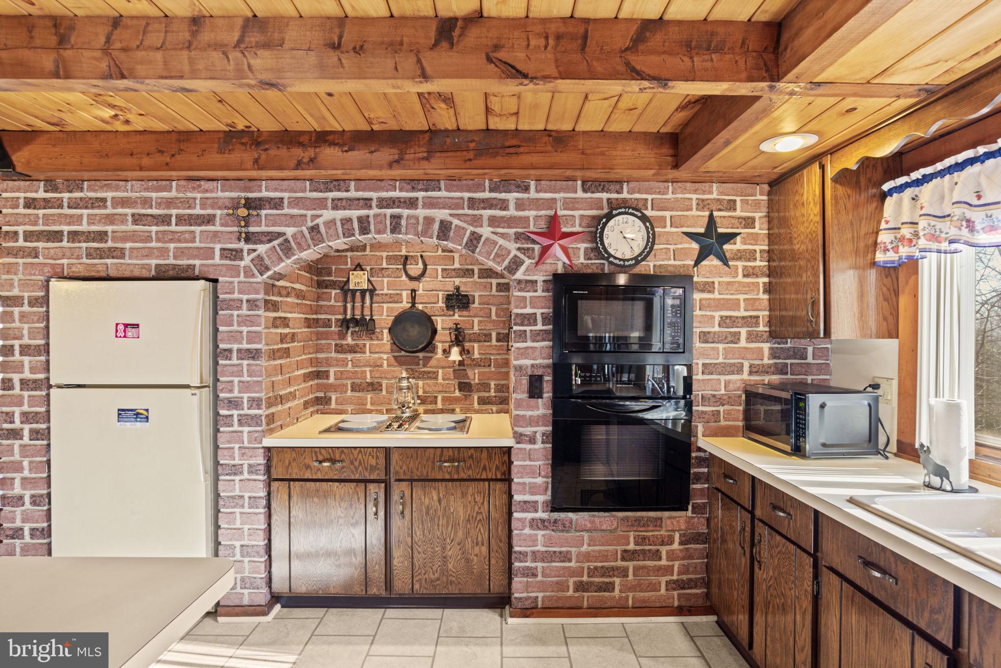 46 Woodview Road Biglerville, PA 17307 - Photo 14 of 45