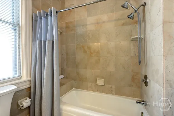 $1,798,000 | 220 East State Street, Savannah, GA 31401