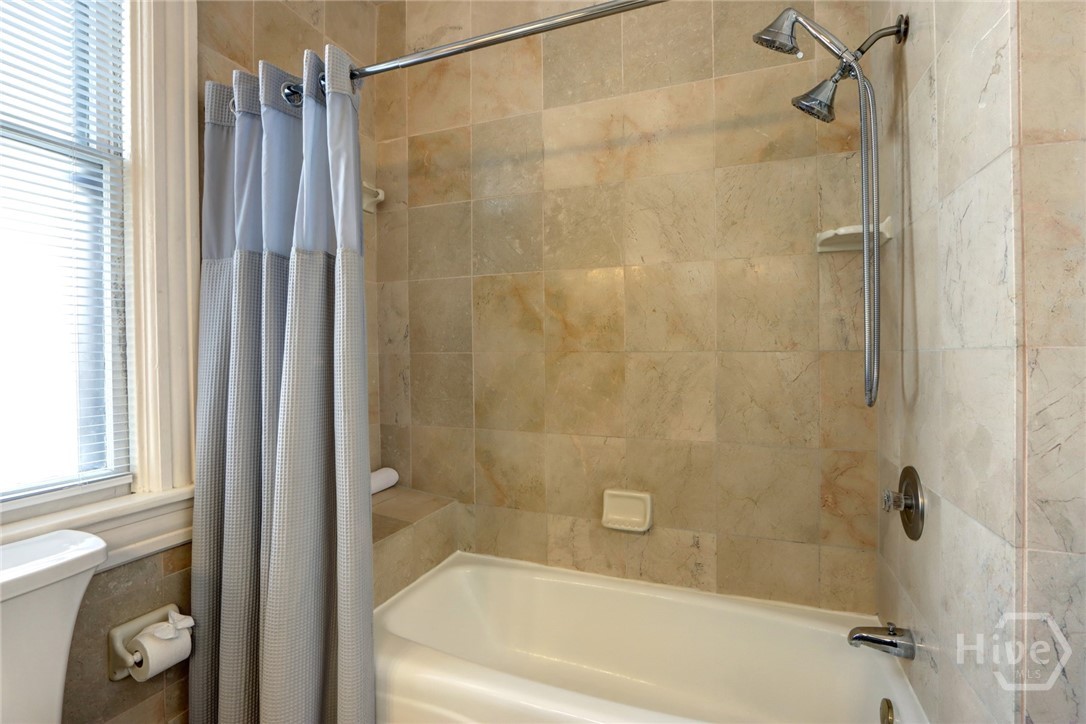 220 East State Street Savannah, GA 31401 - Photo 35 of 62