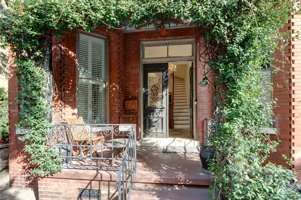 $1,798,000 | 220 East State Street, Savannah, GA 31401