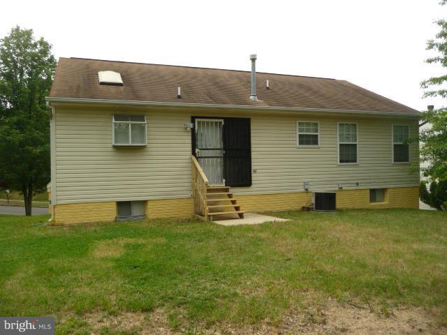 7606 Bentree Road Fort Washington, MD 20744 - Photo 2 of 12 Exterior (Rear)