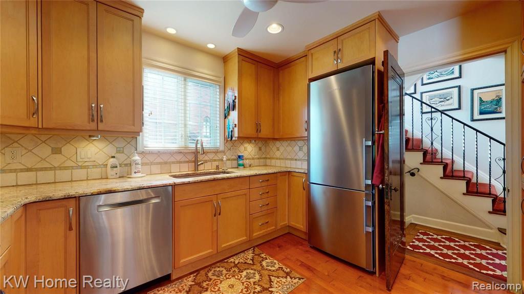 1146 Yorkshire Road Grosse Pointe Park, MI 48230 - Photo 13 of 39