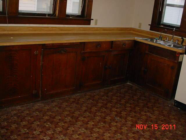 104 Spring Street Fremont, IN 46737 - Photo 9 of 20