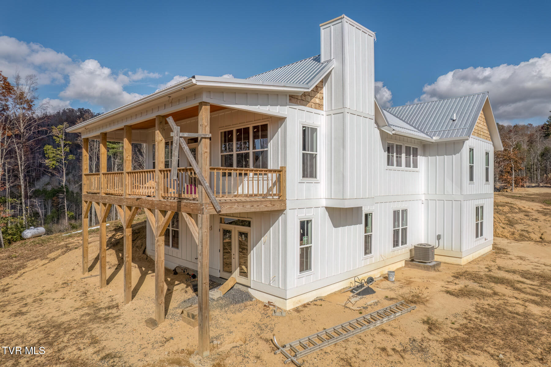 169 Teaberry Road Roan Mountain, TN 37687 - Photo 3 of 66 169 Teaberry Rd-5