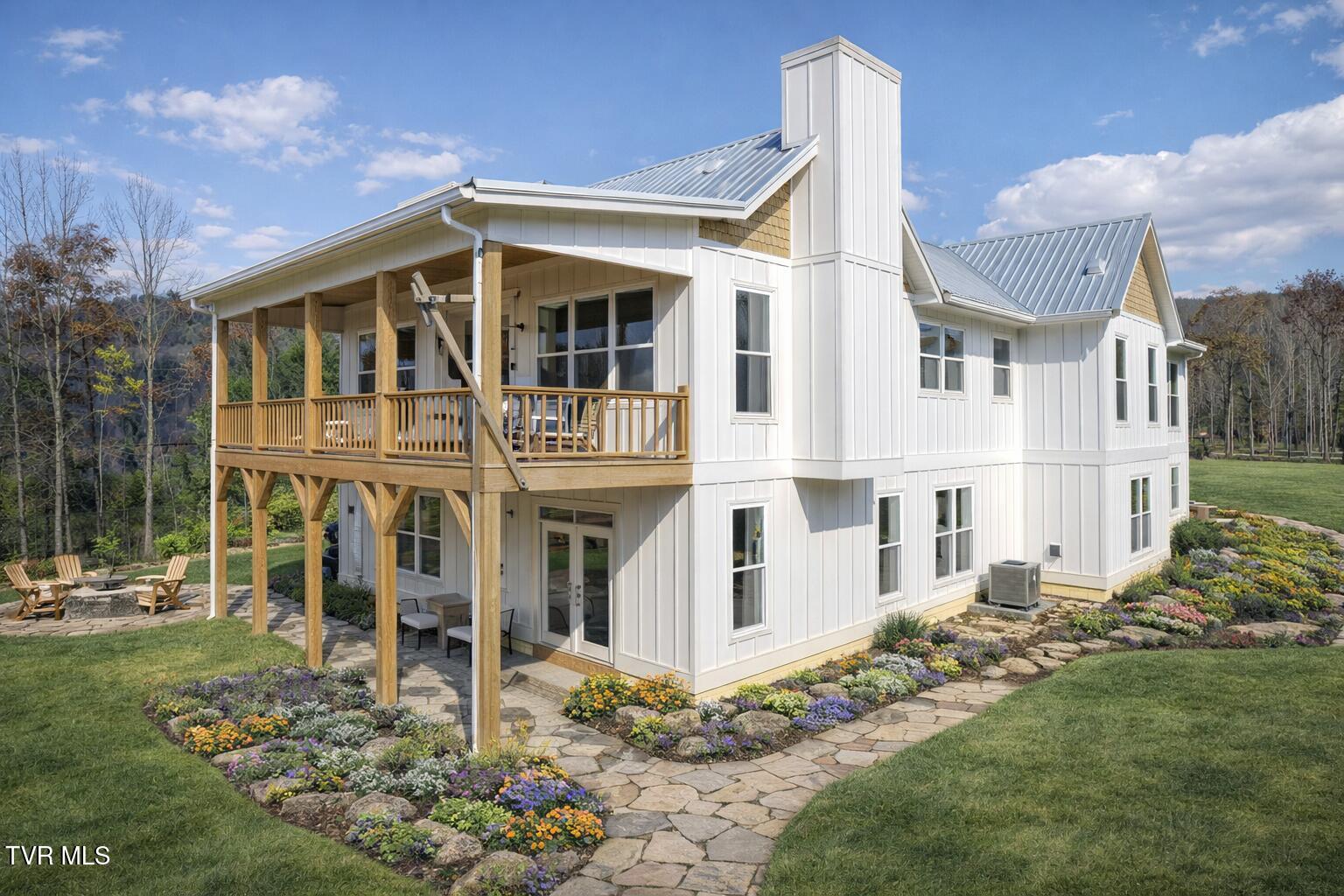 169 Teaberry Road Roan Mountain, TN 37687 - Photo 4 of 66 47D70609-E1F7-47F0-B408-62FCD325B351