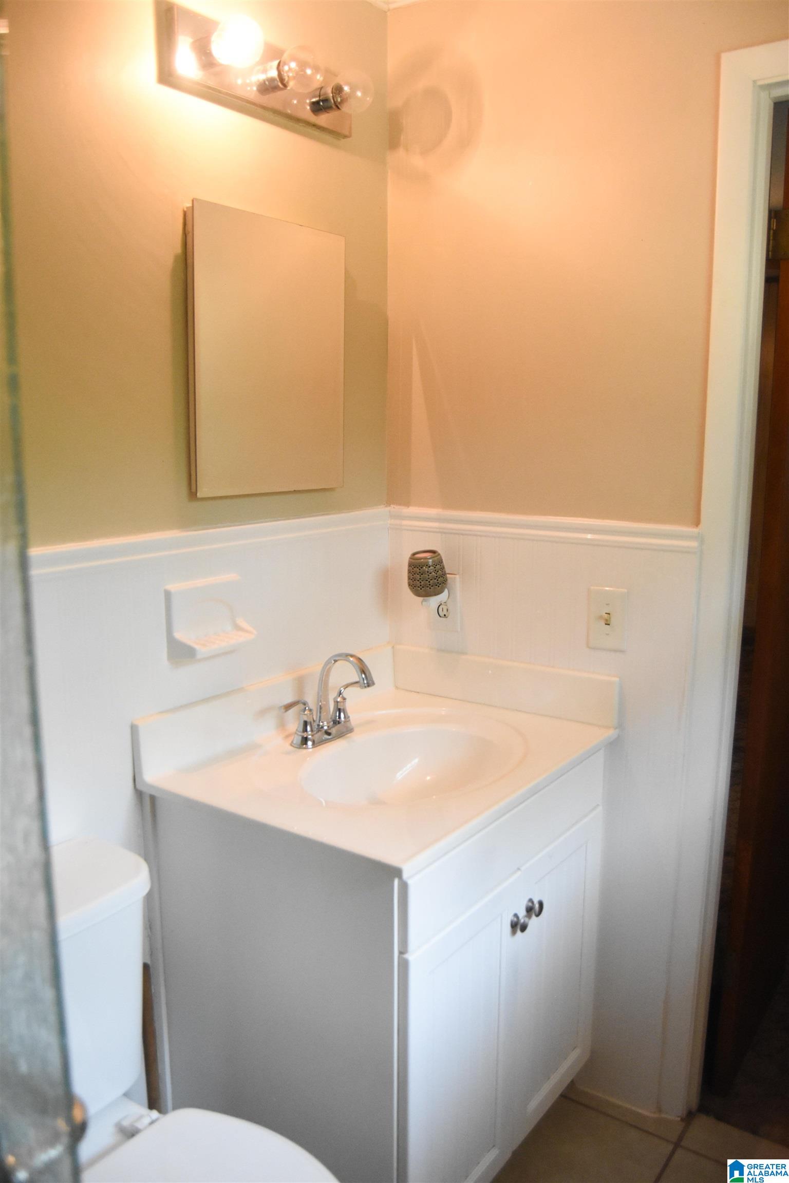 121 Barker Street Anniston, AL 36201 - Photo 27 of 44