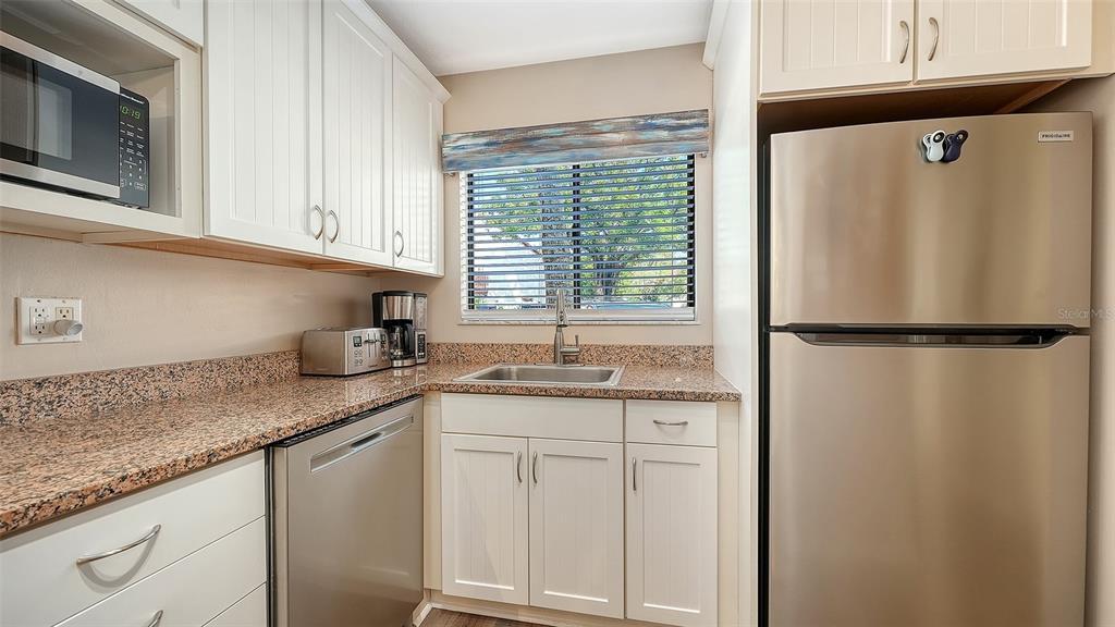 1646 Stickney Point Road, Unit 101 Sarasota, FL 34231 - Photo 24 of 86