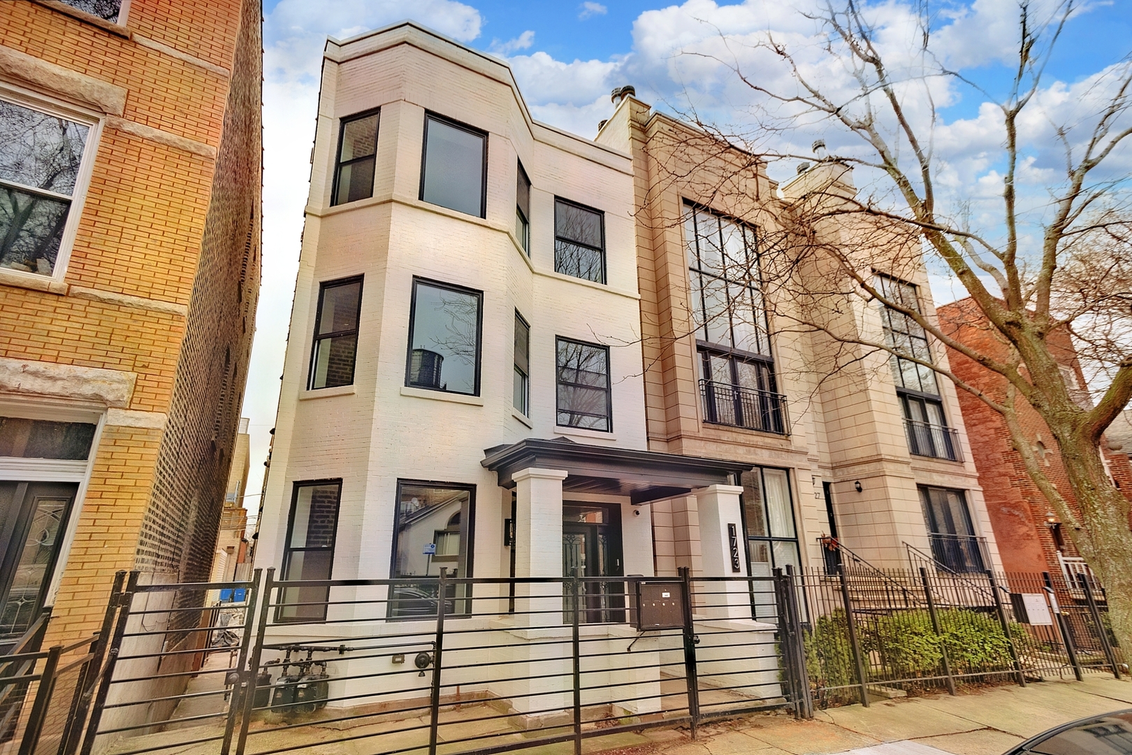 1723 West Pierce Avenue, Unit 1 Chicago, IL 60622 - Photo 1 of 24 front view of a building