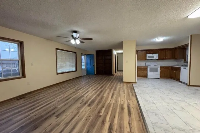 $189,000 | 1120 North Redwood Drive, Independence, MO 64056