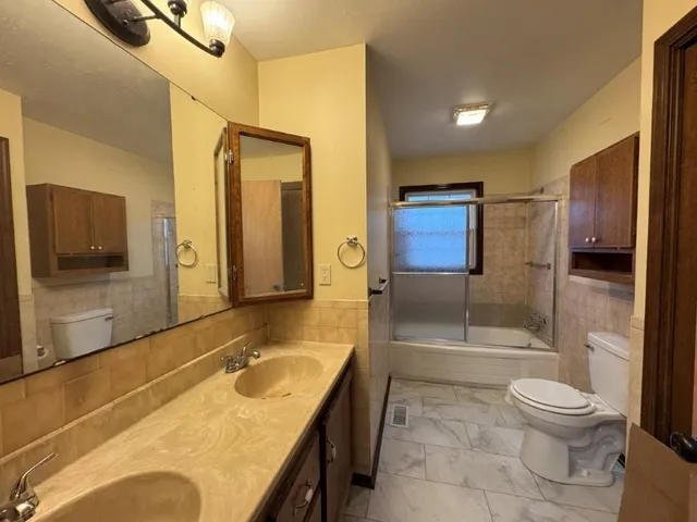 $189,000 | 1120 North Redwood Drive, Independence, MO 64056