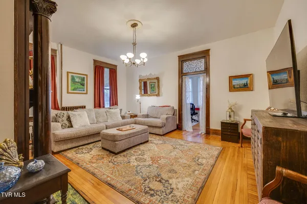 $462,500 | 211 Johnson Street, Bristol, VA 24201