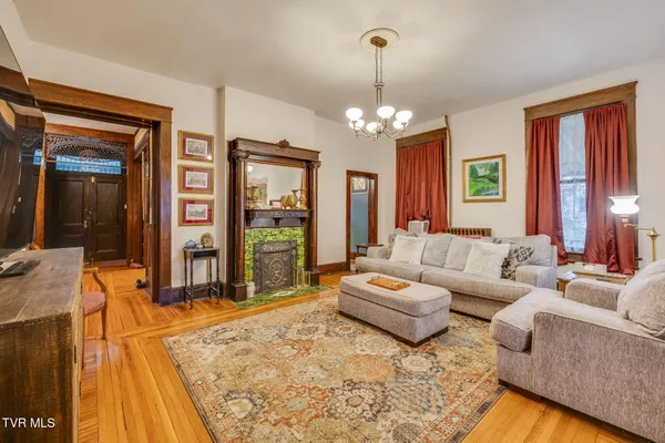 $462,500 | 211 Johnson Street, Bristol, VA 24201