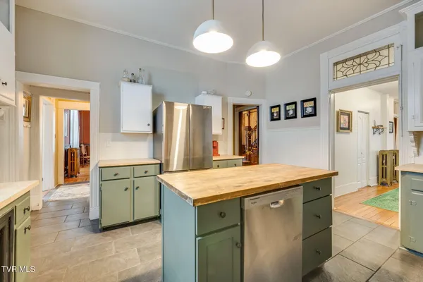 $462,500 | 211 Johnson Street, Bristol, VA 24201