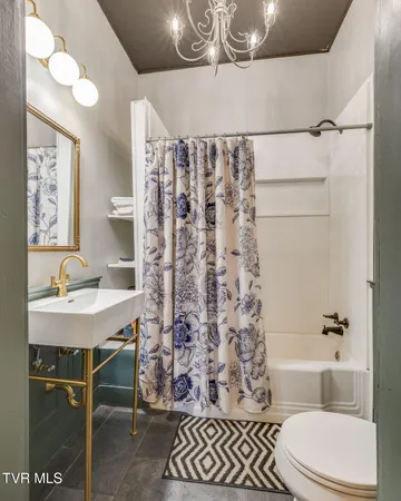 $462,500 | 211 Johnson Street, Bristol, VA 24201