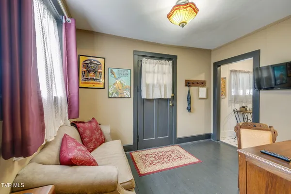 $462,500 | 211 Johnson Street, Bristol, VA 24201