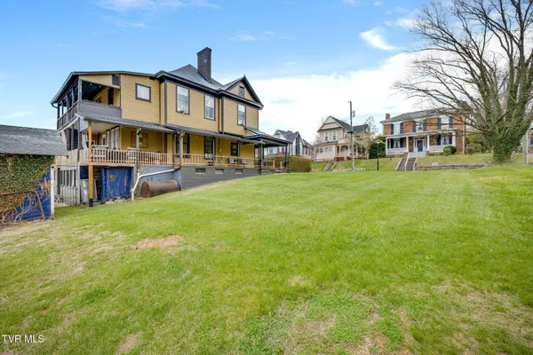 $462,500 | 211 Johnson Street, Bristol, VA 24201