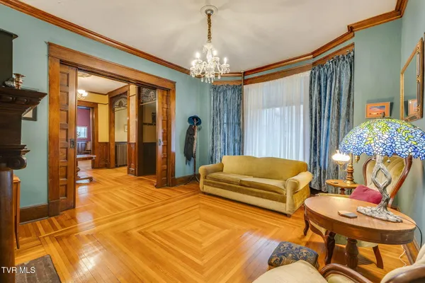$462,500 | 211 Johnson Street, Bristol, VA 24201