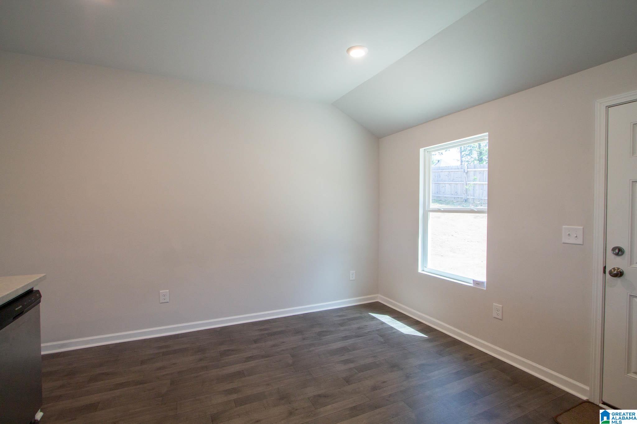188 Coleman Way Calera, AL 35040 - Photo 8 of 34