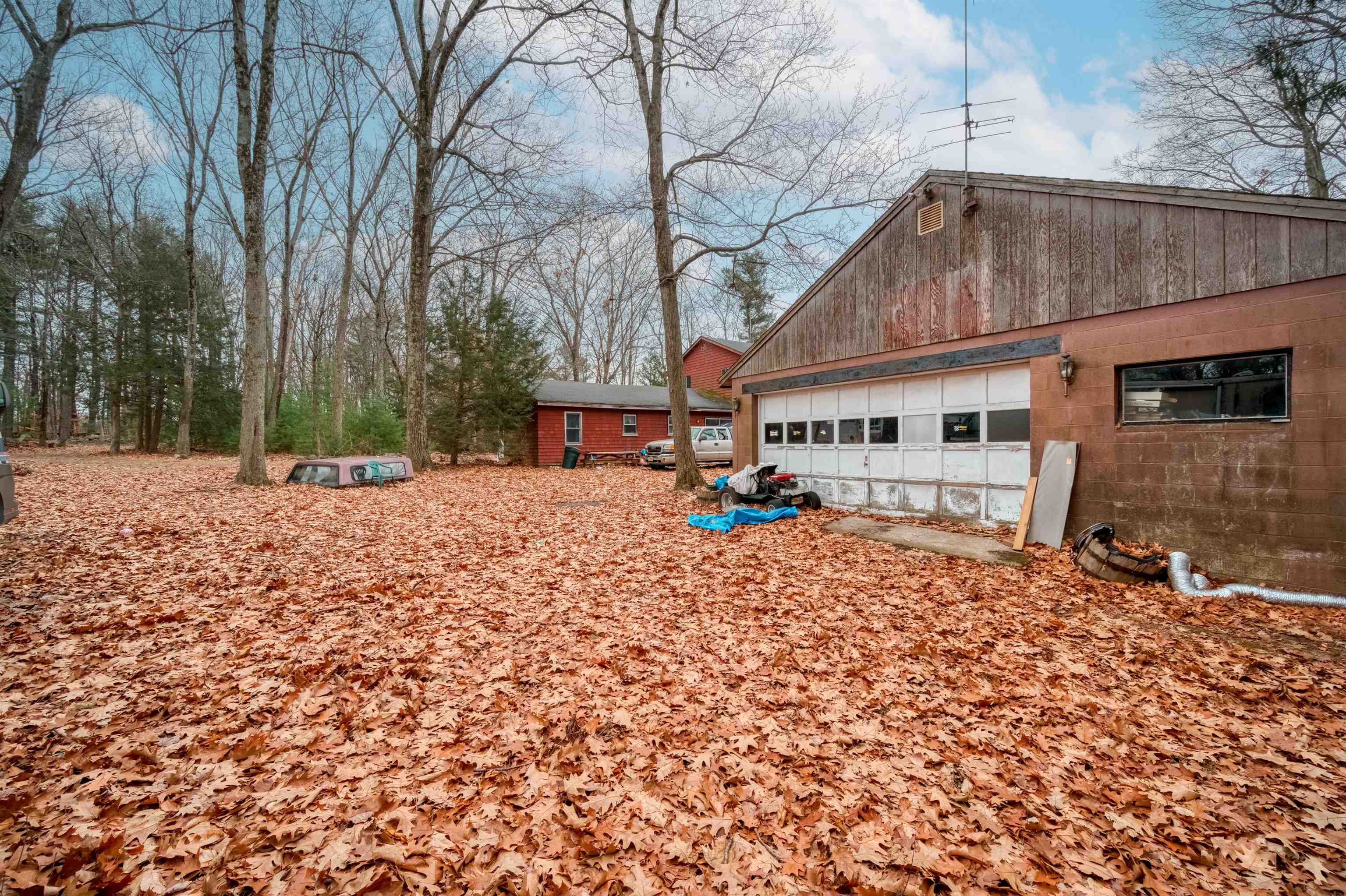 7 Spaulding Hill Road Pelham, NH 03076 - Photo 9 of 11