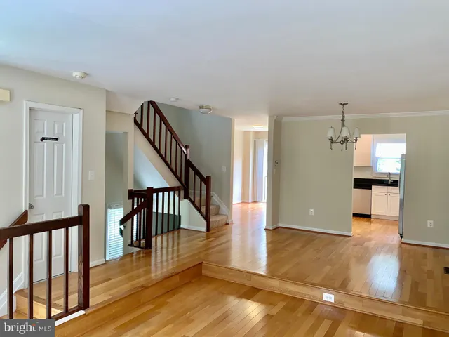 $3,450 | 1569 Templeton Place, Rockville, MD 20852