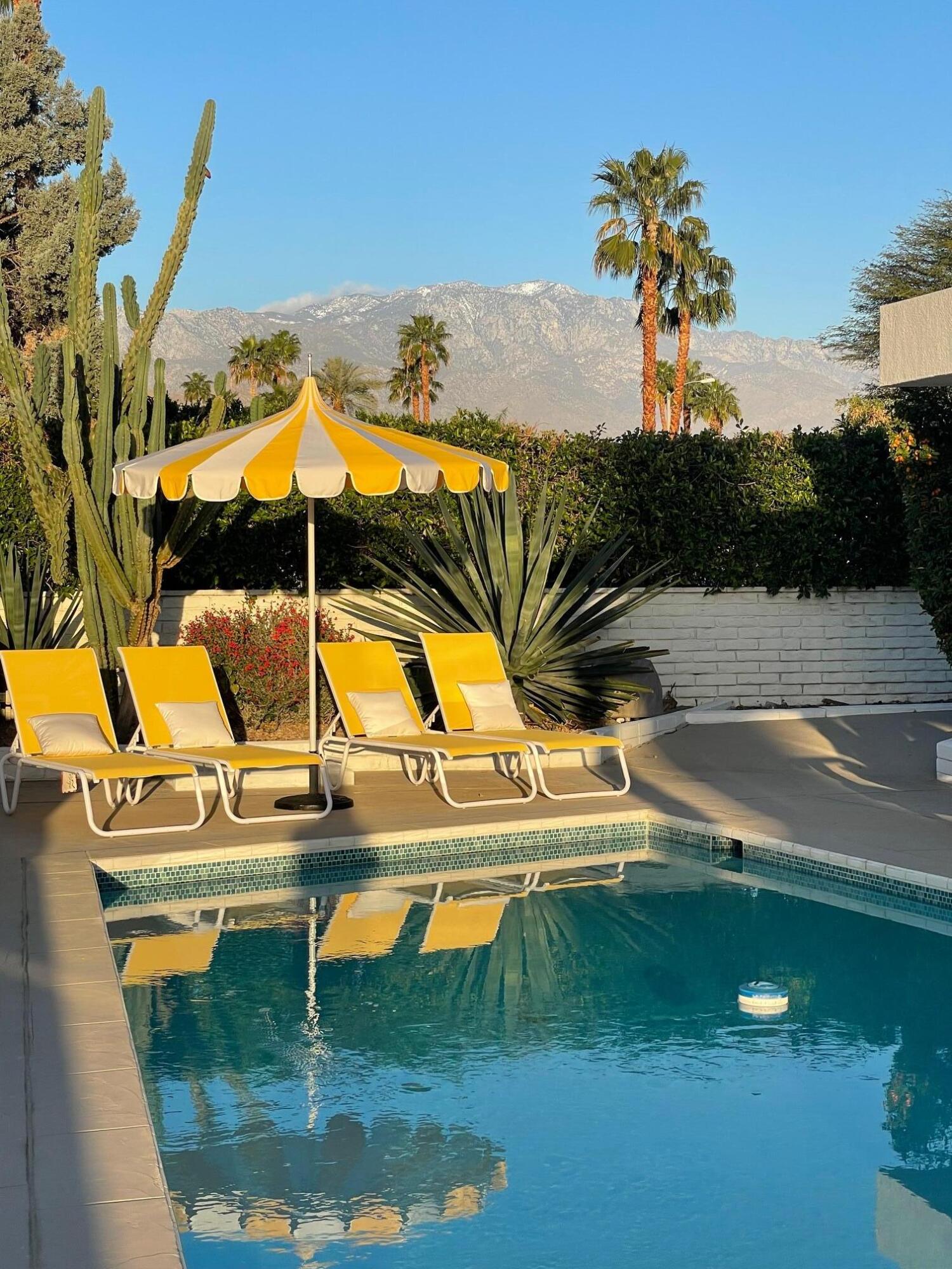 71467 Country Club Drive Rancho Mirage, CA 92270 - Photo 42 of 49 Pool lounge chairs